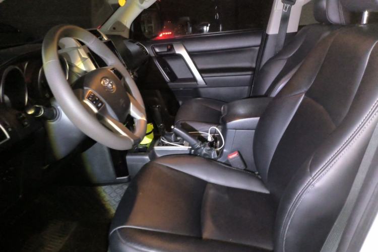 Used Toyota Prado 2016 2.7L Automatic Luxury Edition Left Front Seat