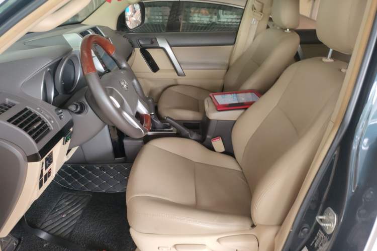 Used Toyota Prado 2016 2700 TX 7-Seater Middle East Version Left Front Seat