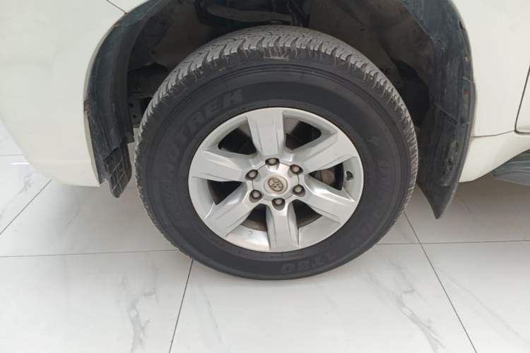 Used Toyota Prado 2016 2.7L Automatic Luxury Edition Left Front Wheel Hub