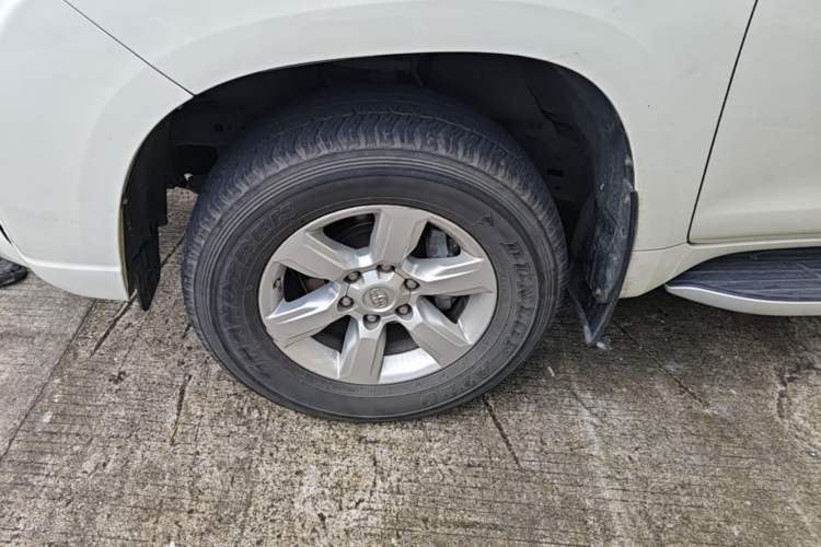 Used Toyota Prado 2016 3.5L Automatic TX-L NAVI Left Front Wheel Hub