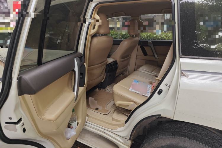 Used Toyota Prado 2016 2700 TX 7-Seater Middle East Version Left Rear Seat