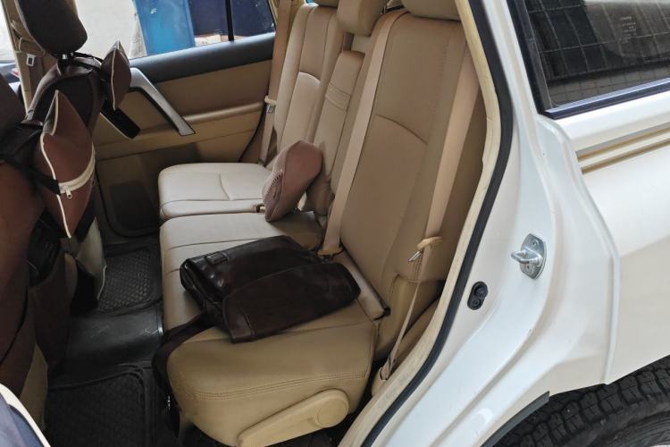 Used Toyota Prado 2016 2700 TX 7-Seater Middle East Version Left Rear Seat