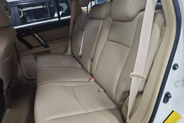 Used Toyota Prado 2016 2700 TX 5-Seater Middle East Version Left Rear Seat