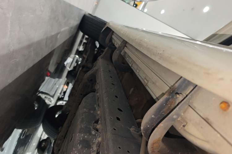 Used Toyota Prado 2016 2700 TX 7-Seater Middle East Version Left Side Sill