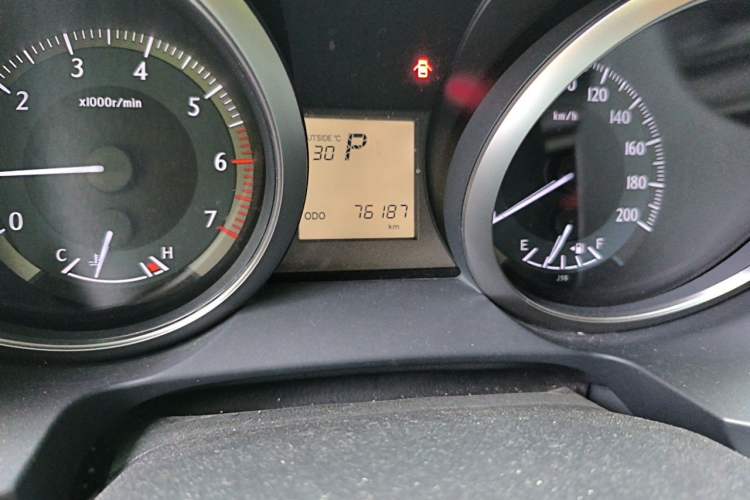 Used Toyota Prado 2016 2.7L Automatic Luxury Edition Odometer Close Up