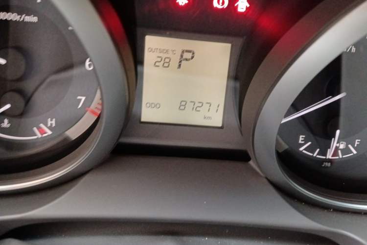 Used Toyota Prado 2016 2700 TX 7-Seater Middle East Version Odometer Close Up