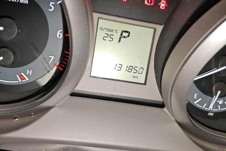 Used Toyota Prado 2016 2700 TX Base Edition Odometer Close Up