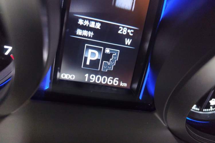 Used Toyota Prado 2016 3.5L Automatic TX-L NAVI Odometer Close Up