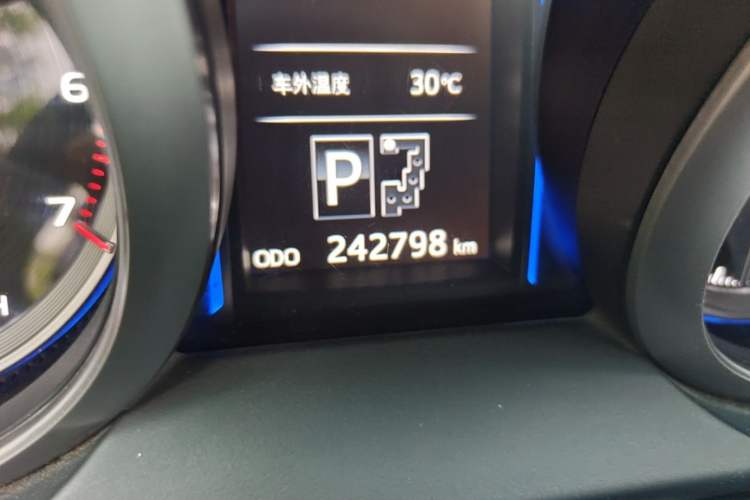 Used Toyota Prado 2016 3.5L Automatic TX-L Odometer Close Up