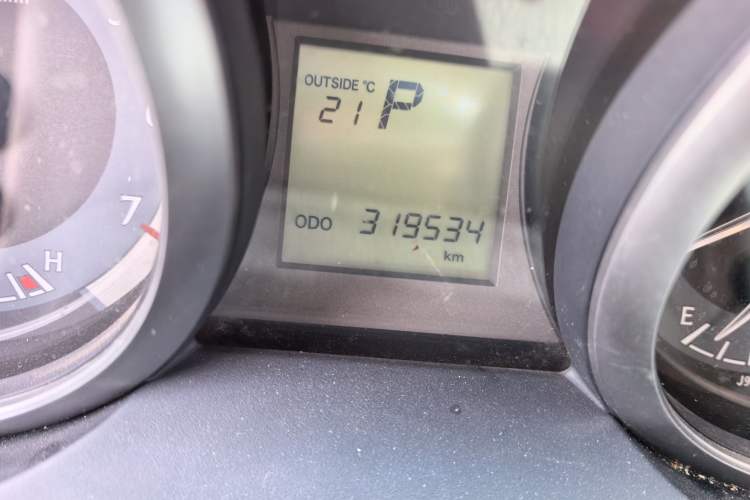 Used Toyota Prado 2016 2.7L Automatic Standard Edition Odometer Close Up