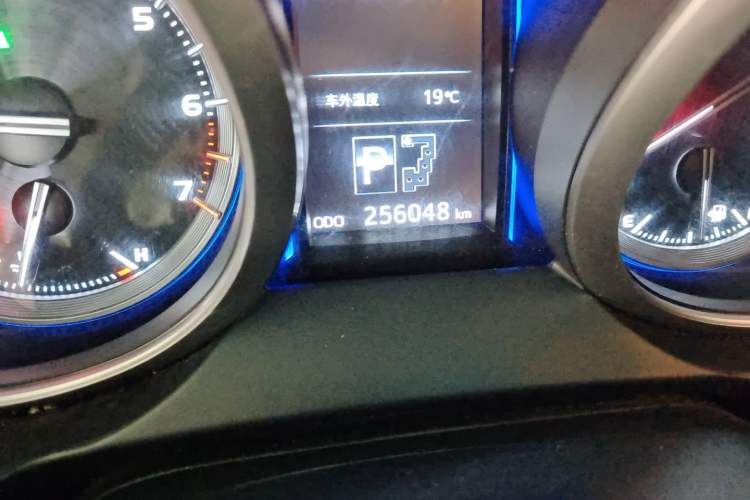 Used Toyota Prado 2016 3.5L Automatic TX-L Odometer Close Up