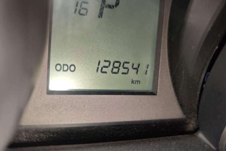 Used Toyota Prado 2016 2.7L Automatic Standard Edition Odometer Close Up