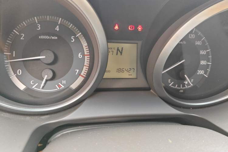 Used Toyota Prado 2016 2700 TX 7-Seater Middle East Version Odometer Close Up