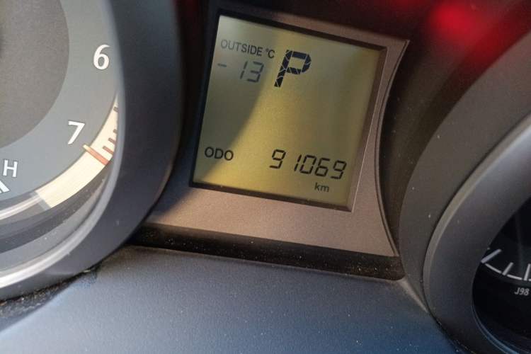 Used Toyota Prado 2016 2.7L Automatic Standard Edition Odometer Close Up