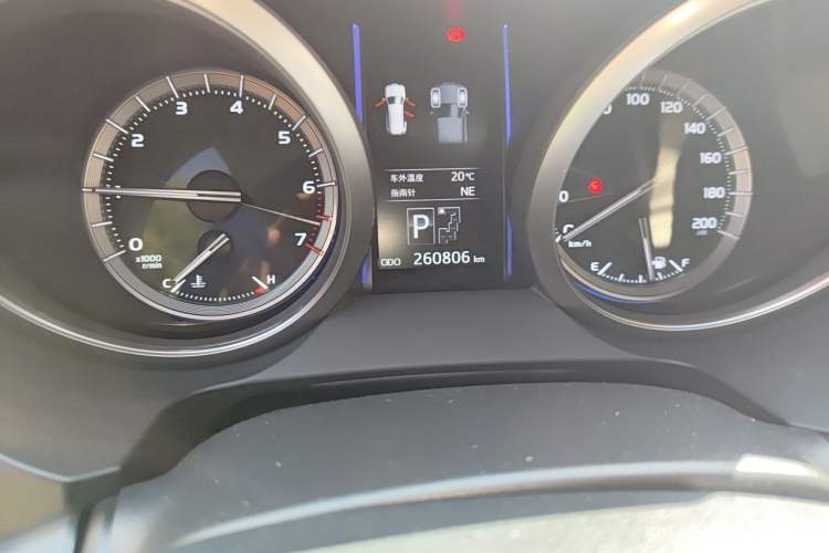 Used Toyota Prado 2016 3.5L Automatic TX-L NAVI Odometer Close Up