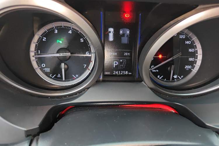 Used Toyota Prado 2016 3.5L Automatic TX-L Odometer Close Up