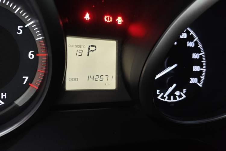Used Toyota Prado 2016 2.7L Automatic Standard Edition Odometer Close Up