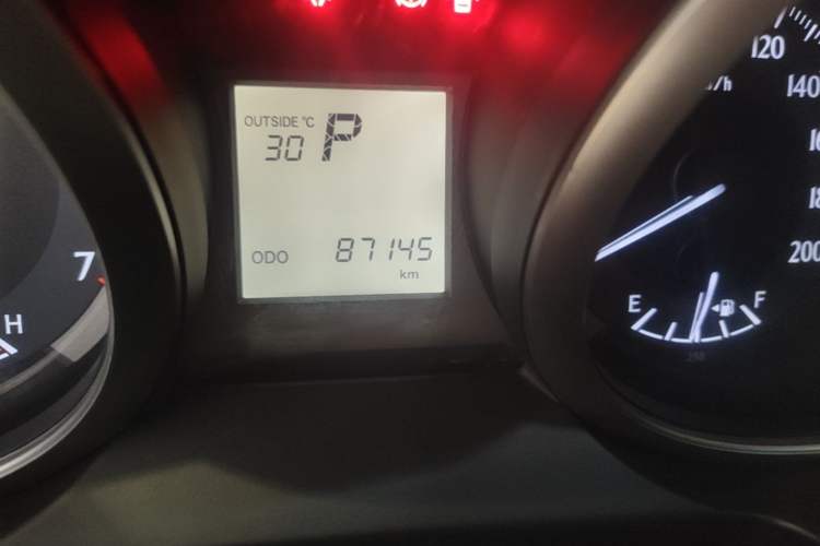 Used Toyota Prado 2016 2.7L Automatic Luxury Edition Odometer Close Up