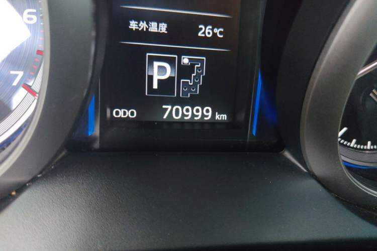 Used Toyota Prado 2016 3.5L Automatic TX-L Odometer Close Up