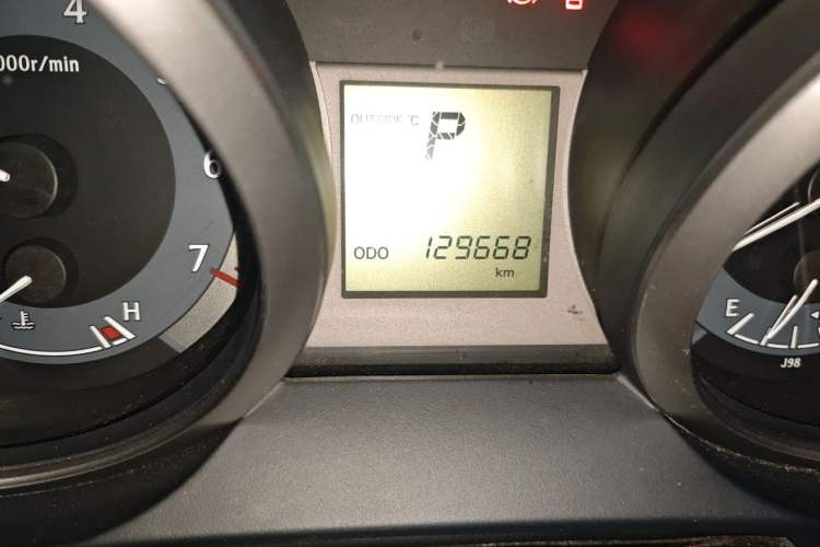 Used Toyota Prado 2016 2.7L Automatic Standard Edition Odometer Close Up