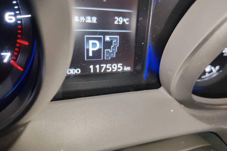 Used Toyota Prado 2016 3.5L Automatic TX-L Odometer Close Up