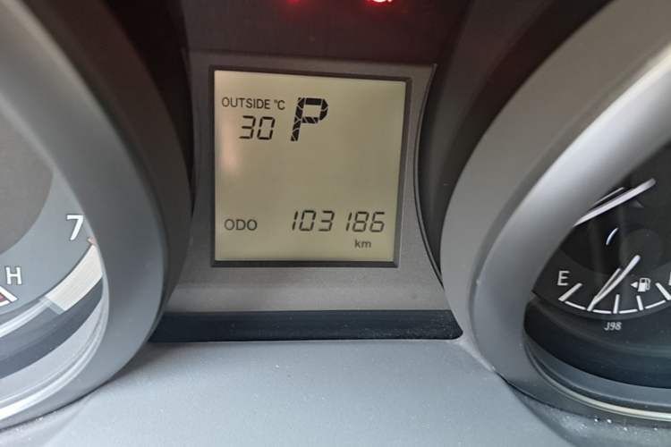 Used Toyota Prado 2016 2.7L Automatic Luxury Edition Odometer Close Up