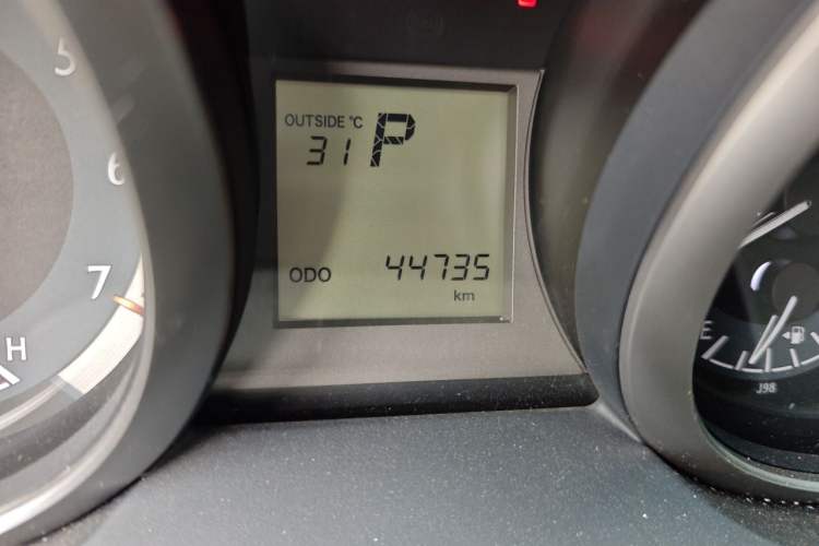 Used Toyota Prado 2016 2.7L Automatic Standard Edition Odometer Close Up