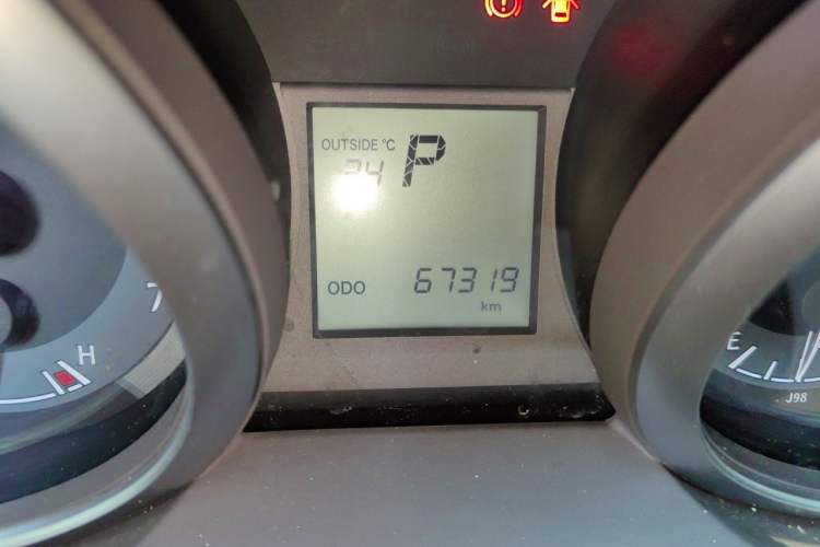 Used Toyota Prado 2016 2.7L Automatic Standard Edition Odometer Close Up