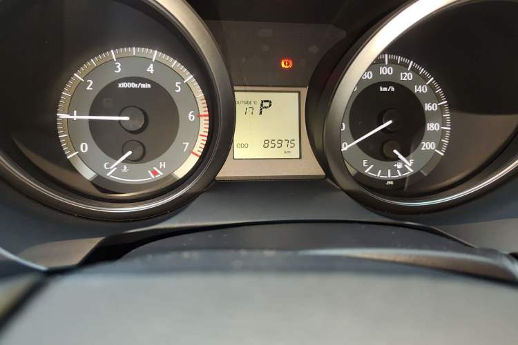 Used Toyota Prado 2016 2.7L Automatic Standard Edition Odometer Close Up