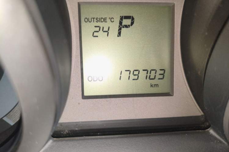 Used Toyota Prado 2016 2.7L Automatic Standard Edition Odometer Close Up