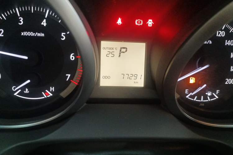 Used Toyota Prado 2016 2.7L Automatic Luxury Edition Odometer Close Up