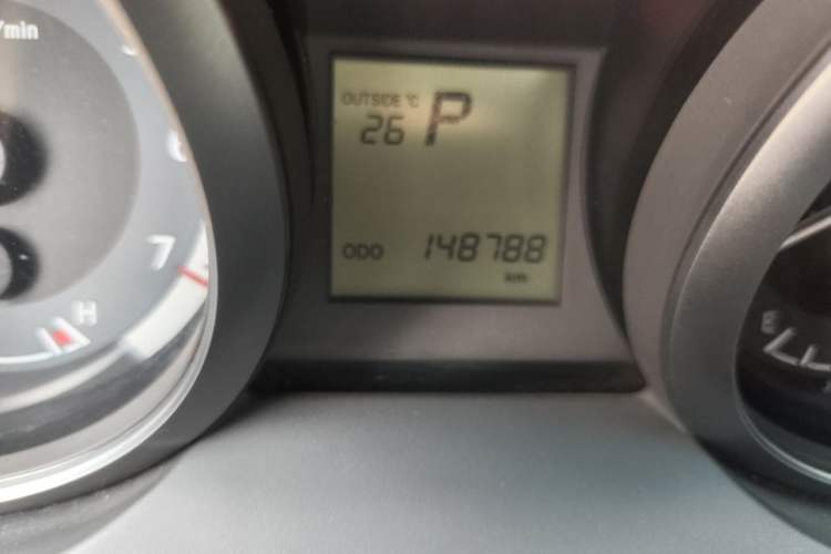 Used Toyota Prado 2016 2.7L Automatic Standard Edition Odometer Close Up