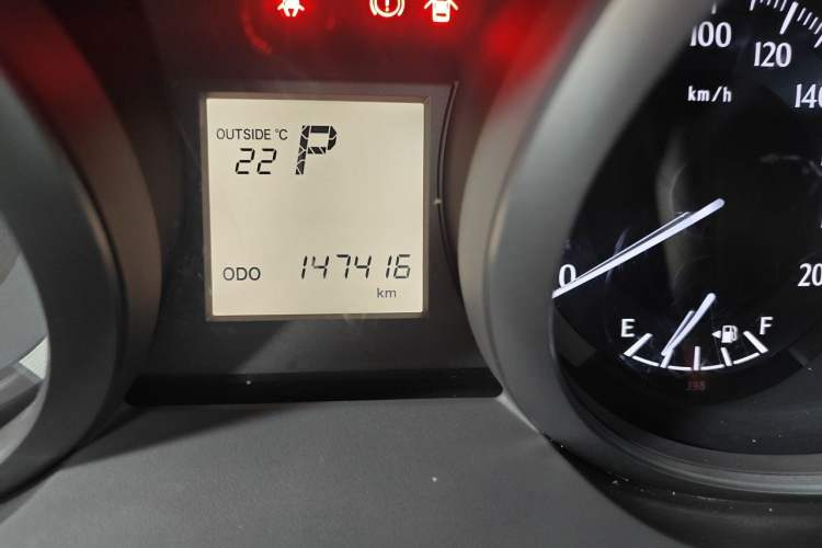 Used Toyota Prado 2016 2700 TX 5-Seater Middle East Version Odometer Close Up