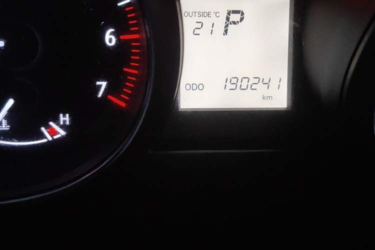 Used Toyota Prado 2016 2.7L Automatic Standard Edition Odometer Close Up
