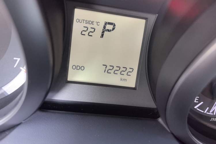 Used Toyota Prado 2016 2.7L Automatic Standard Edition Odometer Close Up