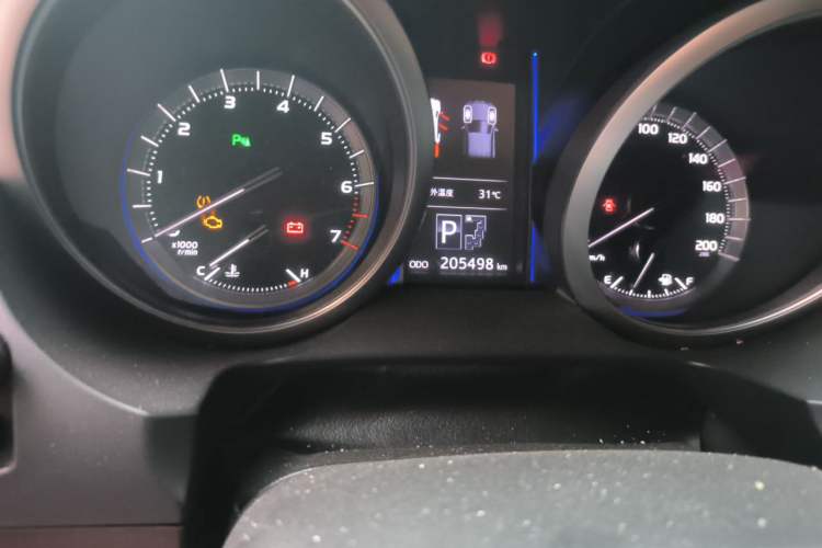 Used Toyota Prado 2016 3.5L Automatic TX-L Odometer Close Up