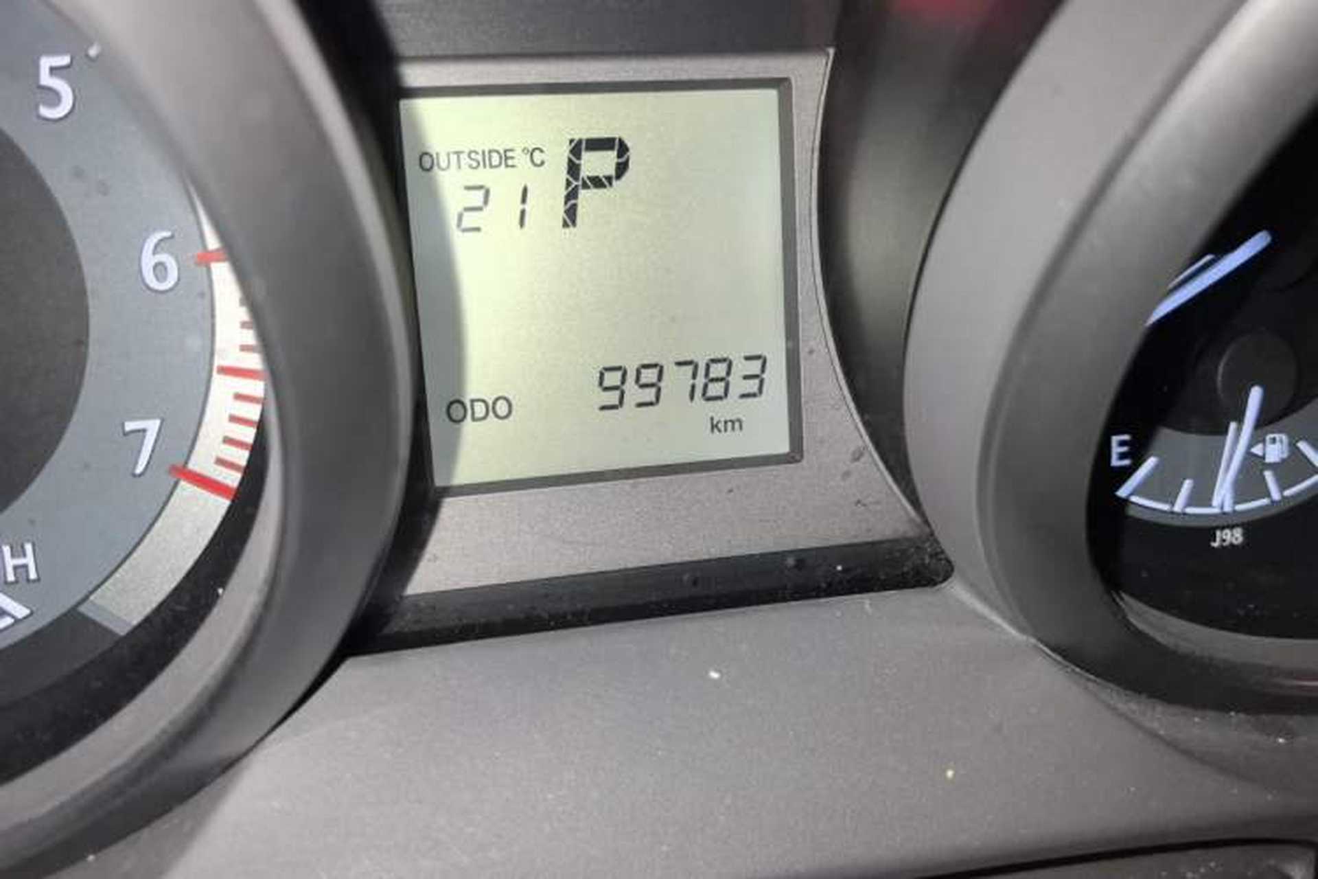 Used Toyota Prado 2016 2.7L Automatic Luxury Edition Odometer Close Up