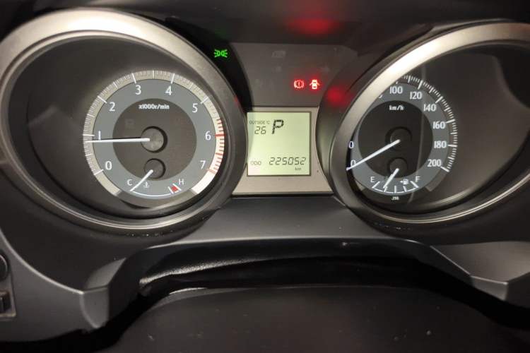 Used Toyota Prado 2016 2.7L Automatic Standard Edition Odometer Close Up