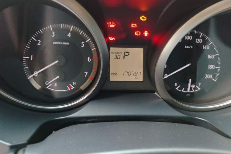 Used Toyota Prado 2016 2.7L Automatic Luxury Edition Odometer Close Up