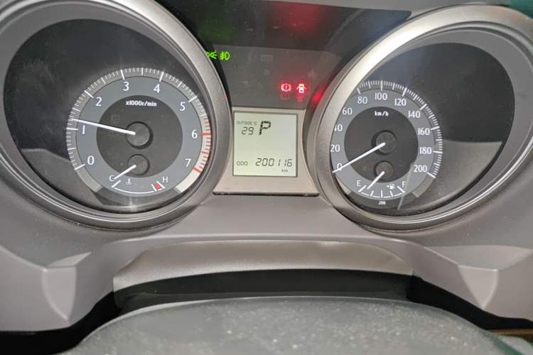 Used Toyota Prado 2016 2.7L Automatic Luxury Edition Odometer Close Up