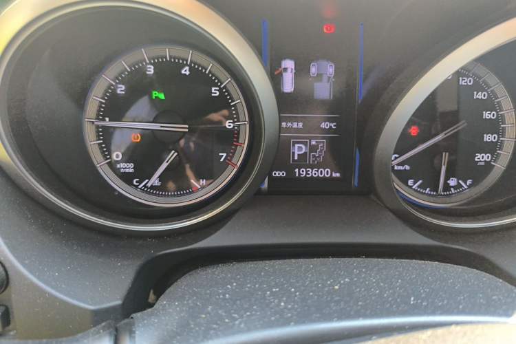 Used Toyota Prado 2016 3.5L Automatic TX-L Odometer Close Up
