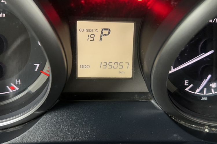 Used Toyota Prado 2016 2.7L Automatic Standard Edition Odometer Close Up