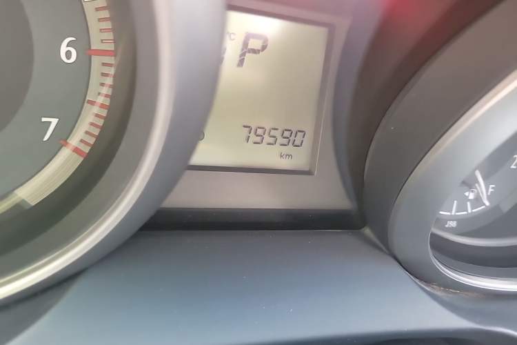 Used Toyota Prado 2016 2.7L Automatic Standard Edition Odometer Close Up