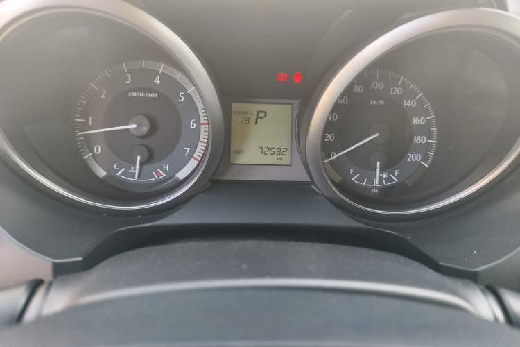 Used Toyota Prado 2016 2.7L Automatic Standard Edition Odometer Close Up