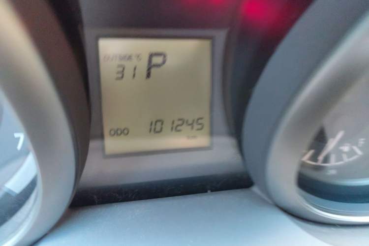 Used Toyota Prado 2016 2.7L Automatic Standard Edition Odometer Close Up