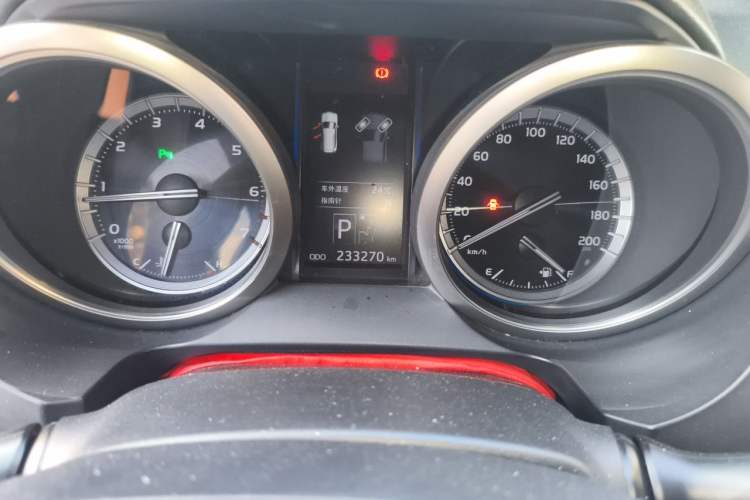 Used Toyota Prado 2016 3.5L Automatic TX-L NAVI Odometer Close Up
