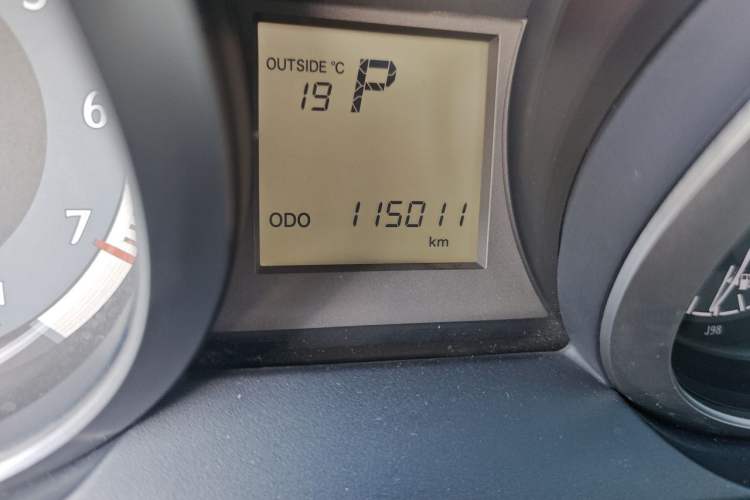 Used Toyota Prado 2016 2.7L Automatic Standard Edition Odometer Close Up