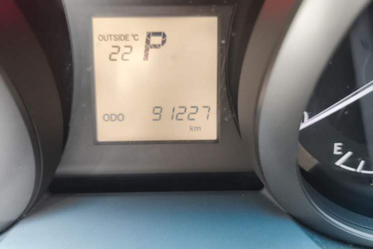 Used Toyota Prado 2016 2700 TX 7-Seater Middle East Version Odometer Close Up