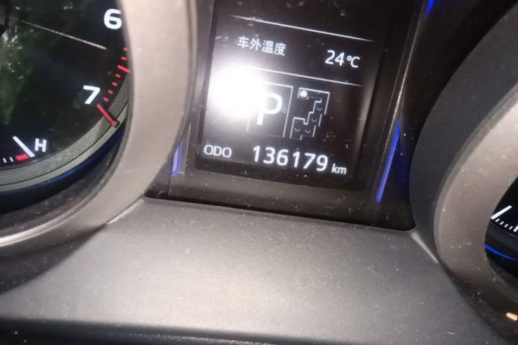 Used Toyota Prado 2016 3.5L Automatic TX-L Odometer Close Up