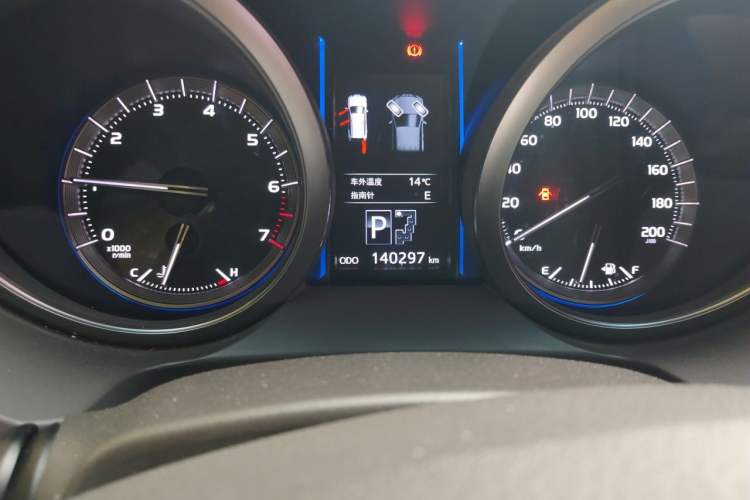 Used Toyota Prado 2016 3.5L Automatic TX-L NAVI Odometer Close Up